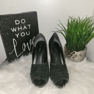 Nine West Black Pump